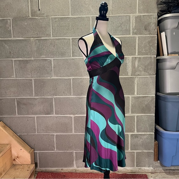Laundry by Shelli Segal silk dress. - Picture 3 of 12